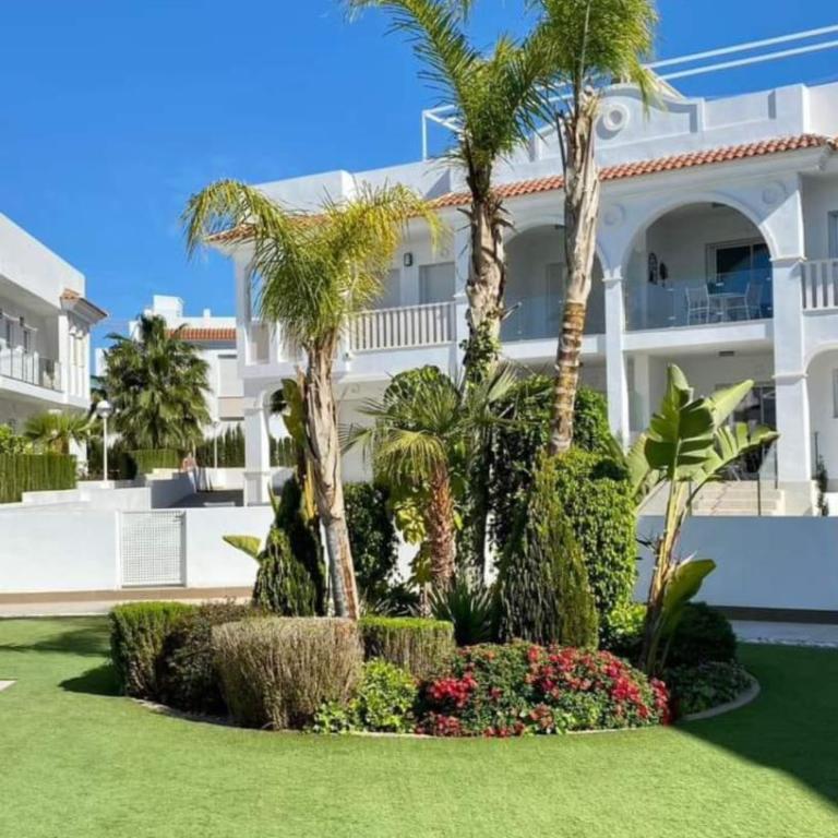 Allegra Alba Sylvie, for 6p with large swimming pool - Apartamento Premium de 3 dormitorios con vistas al resort - 2