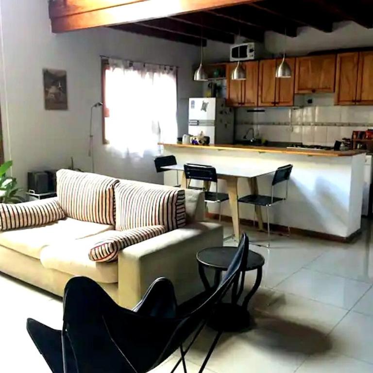 Departamento Hermoso con entrepiso, amplio y luminoso - Apartamento - 5