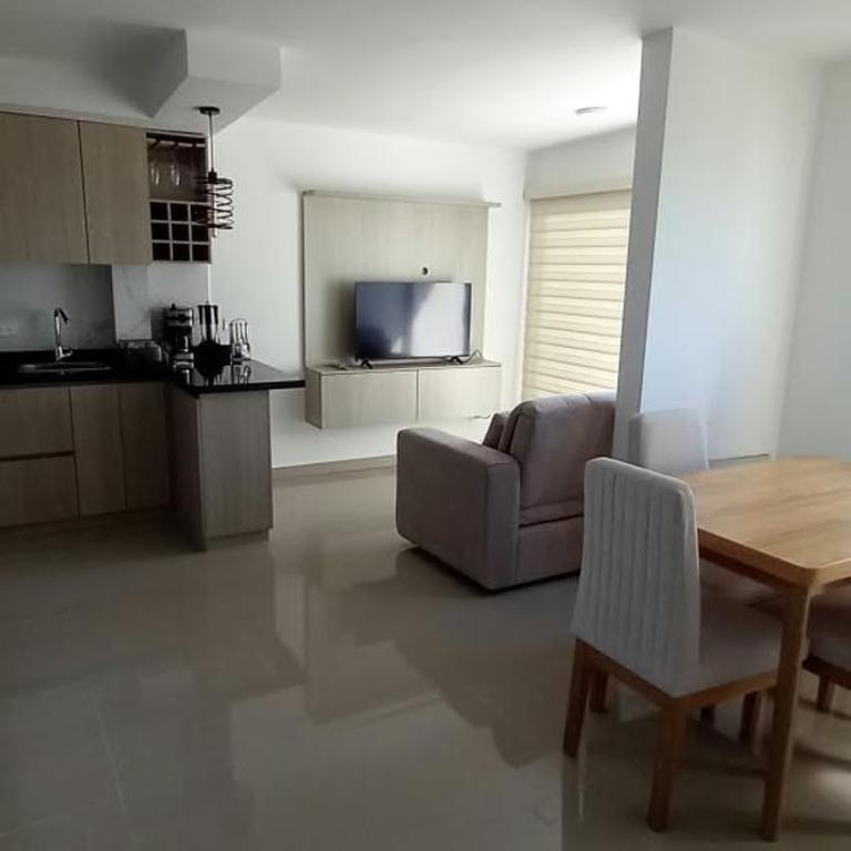 Apartamento en Torices Piso 25R - Cartagena - Playa cerca al Mar con piscina y Excelente vista - Two-Bedroom Apartment - 42