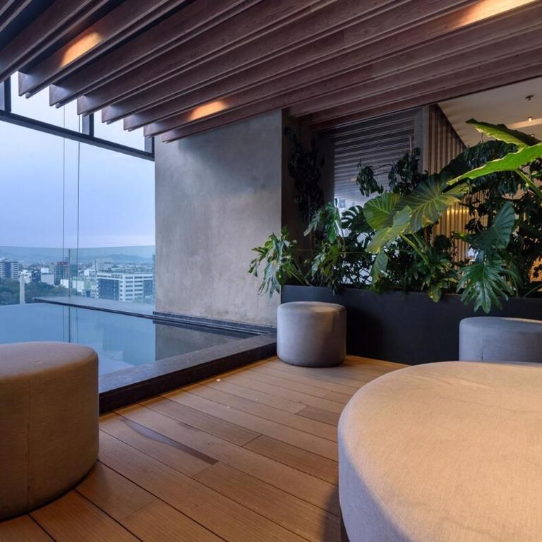 The R Line | Floor 42 Skyline | King Suite | Pool - Two-Bedroom Apartment - 62