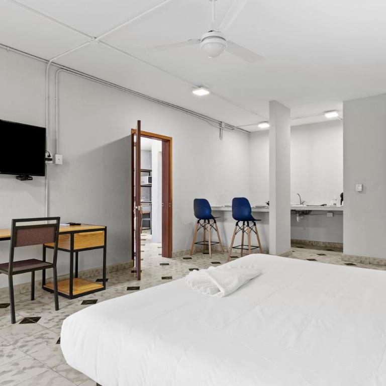 Suites Reforma by HomiRent - King Suite - 10