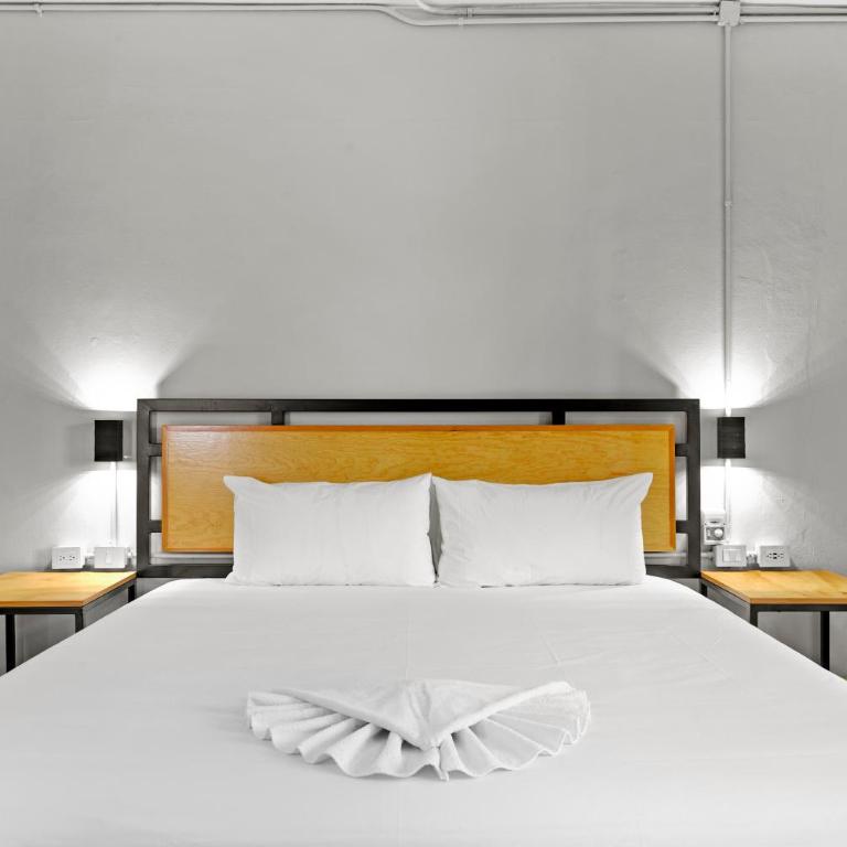 Suites Reforma by HomiRent - King Suite - 7