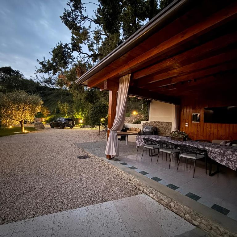 Dream Gardasee Chalet con giardino mediterraneo - Four-Bedroom House - 86