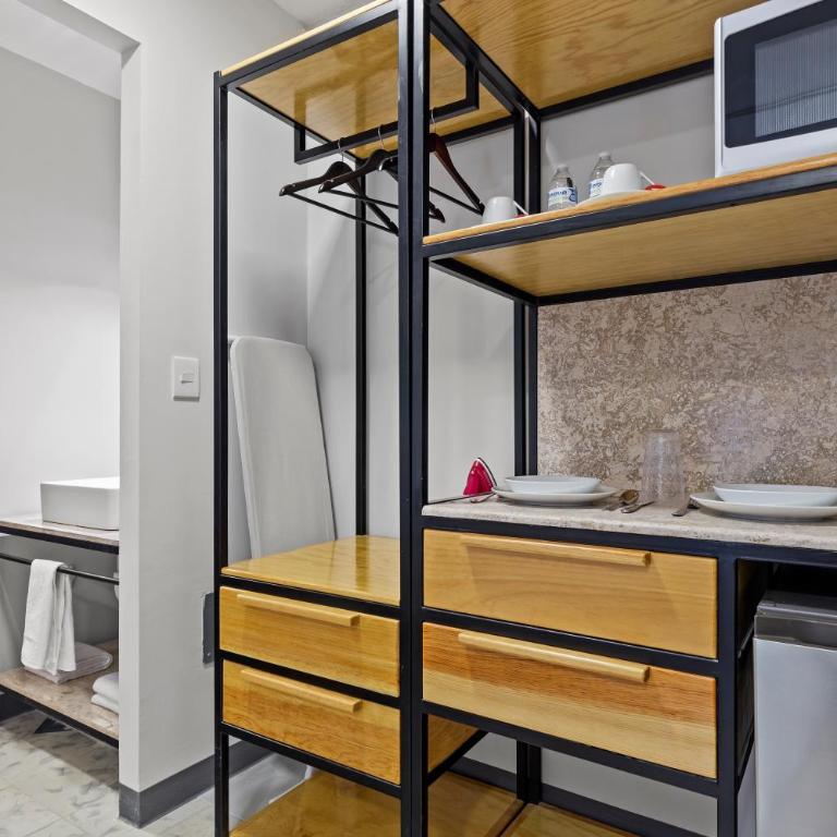 Suites Reforma by HomiRent - Suite with Terrace - 8