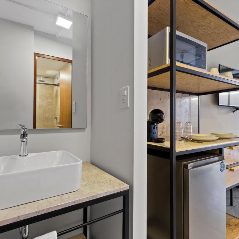 Suites Reforma by HomiRent - Suite with Terrace - 10