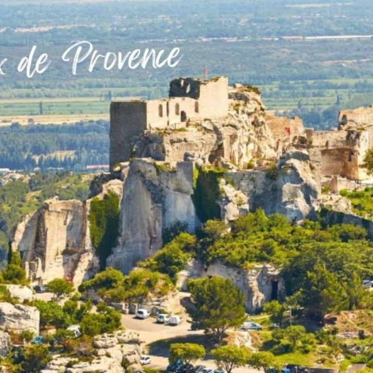 En Automne- Visitez la Provence- Villa 3 chambres-6 personnes- jardin & piscine - Three-Bedroom House - 75