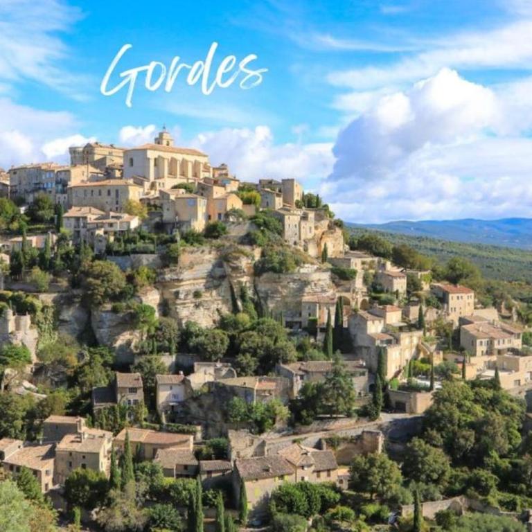 En Automne- Visitez la Provence- Villa 3 chambres-6 personnes- jardin & piscine - Three-Bedroom House - 76