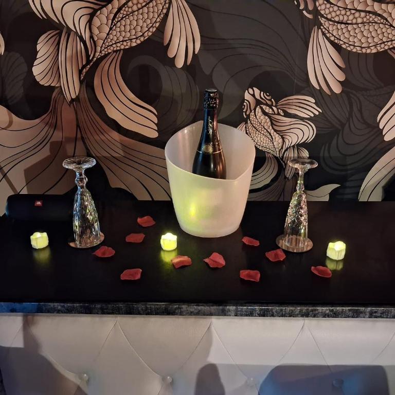 Suite avec Jacuzzi - Clim - Terrasse - Wi-Fi - Suite - 21