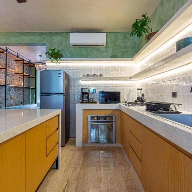 Casa Yaax. Urban oasis in Merida - Habitación Doble con vistas al parque - 17