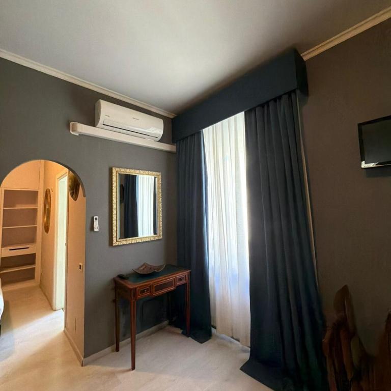 VIA VENETO SUITE 529 - One-Bedroom Apartment - 3