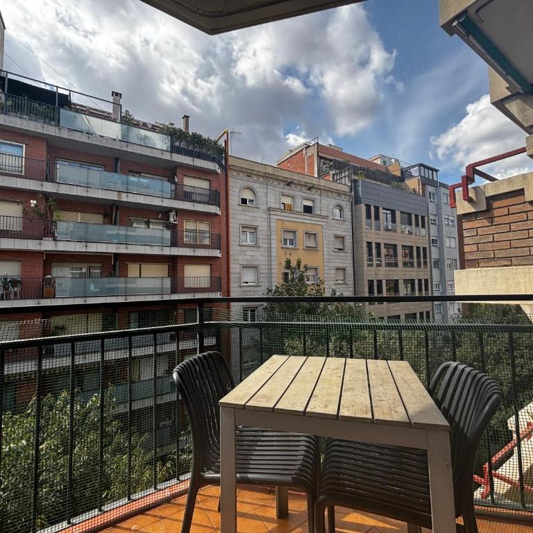 Stylish Apartment in Barcelona - Apartamento de 2 dormitorios - 3