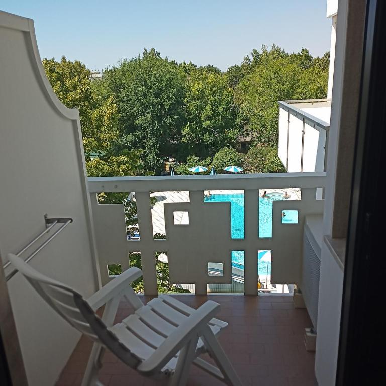 Hotel Firenze - Camera Matrimoniale/Doppia con Letti Singoli con Vista Piscina - 3