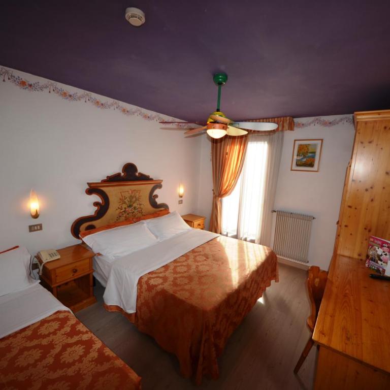 Family Hotel Primavera - Camera Tripla - 4