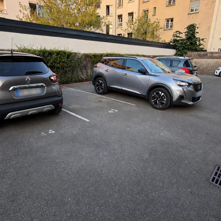 Dijon apartment 3 bedrooms private parking - Apartamento - 14
