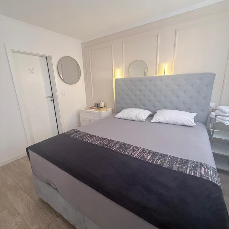Guesthouse Bebek - Standardna Dvokrevetna Soba sa Bračnim Krevetom - 5