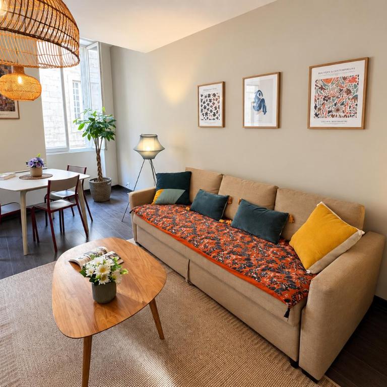 CLIM - 1 ch 1 sdb - proche tous commerces - Appartement 1 Chambre - 6