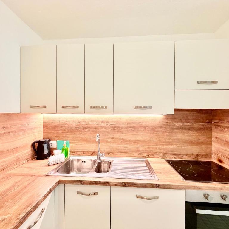3-Bedroom Belvedere Apartment - Ski and Mountain View - Appartamento con 3 Camere da Letto e Vista Montagna - 9