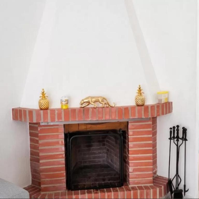 3 Bedrooms Villa,Pool, Spacious Garden & Parking ONLY FAMILIES - SÓLO FAMILIAS - Chalet - 11