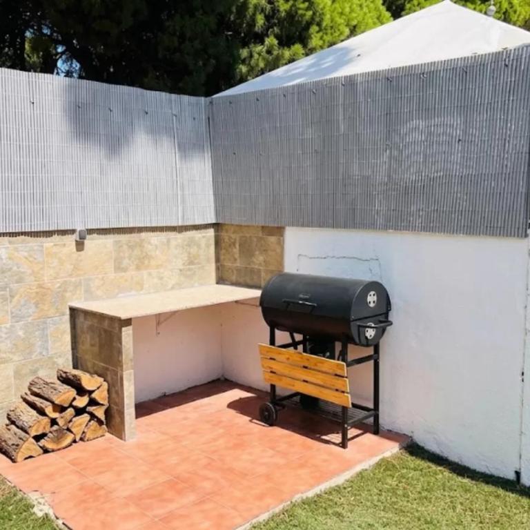 3 Bedrooms Villa,Pool, Spacious Garden & Parking ONLY FAMILIES - SÓLO FAMILIAS - Chalet - 24