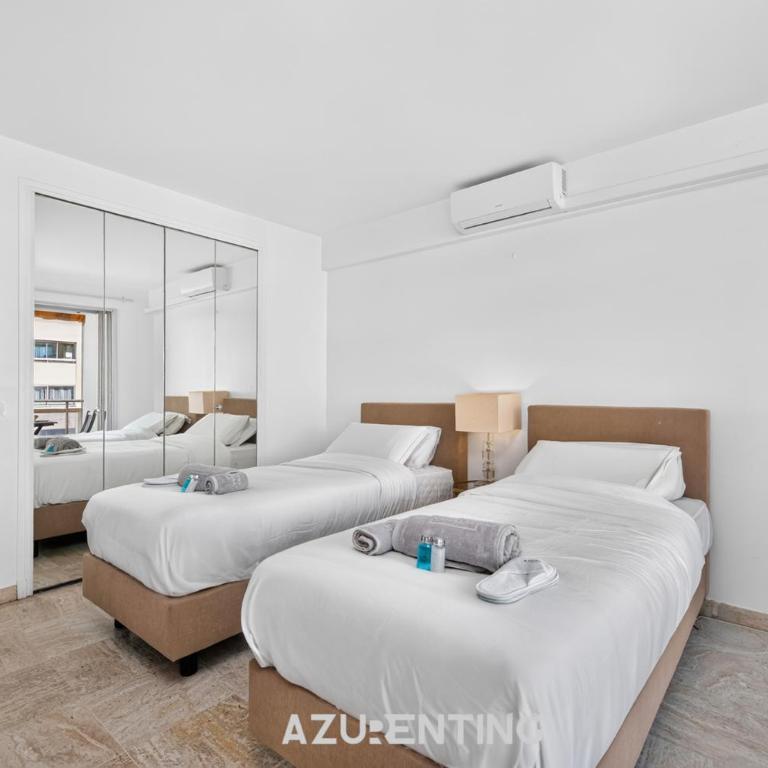 Azurenting - T3 Alexandre III - Aperçu Mer & Estérel - Appartement 2 Chambres avec Balcon et Vue sur la Mer - 16