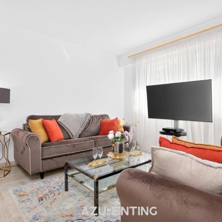 Azurenting - T3 Alexandre III - Aperçu Mer & Estérel - Appartement 2 Chambres avec Balcon et Vue sur la Mer - 32