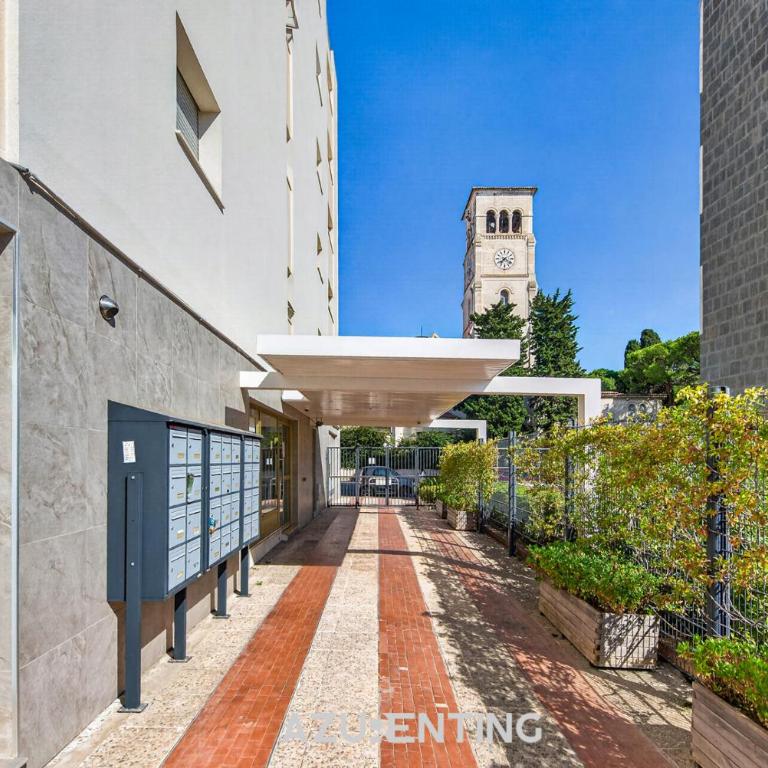 Azurenting - T3 Alexandre III - Aperçu Mer & Estérel - Appartement 2 Chambres avec Balcon et Vue sur la Mer - 42