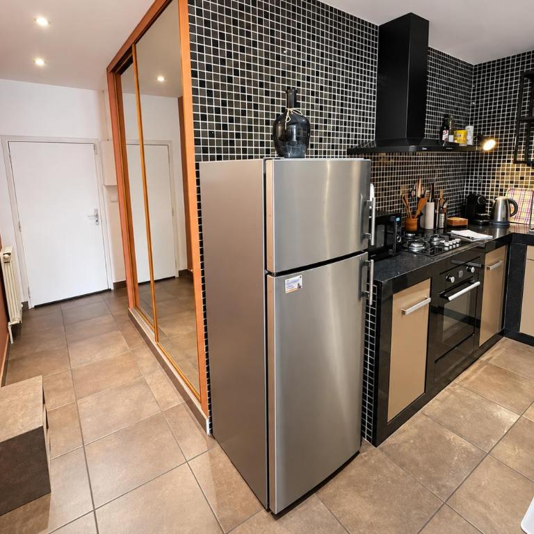 CLIM - 1 ch 1 sdb - Au coeur d'Avignon - One-Bedroom Apartment - 17