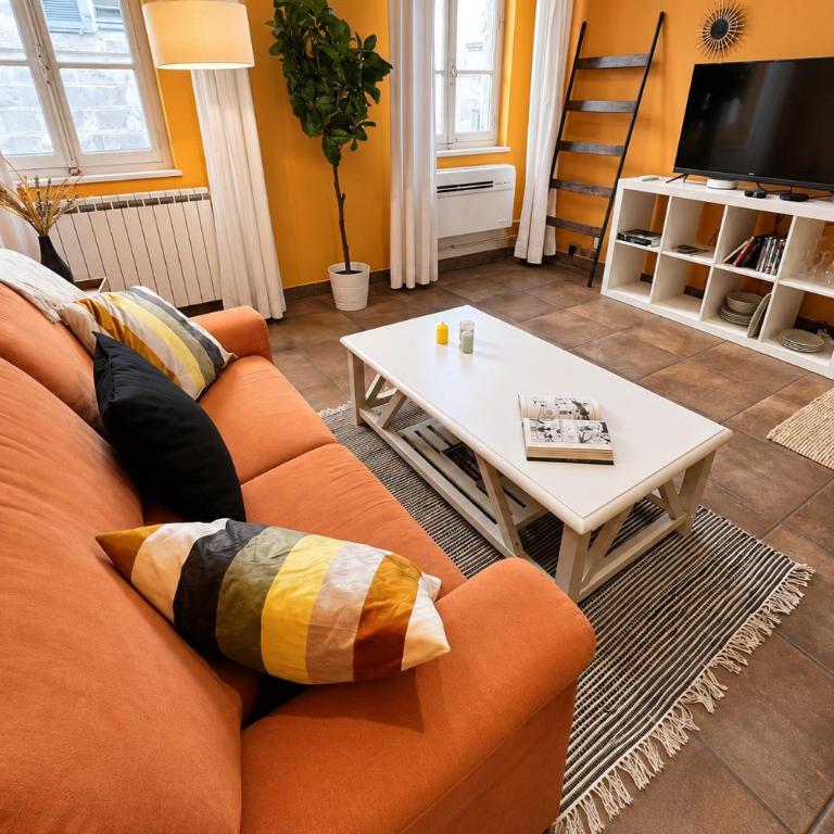 CLIM - 1 ch 1 sdb - Au coeur d'Avignon - One-Bedroom Apartment - 8