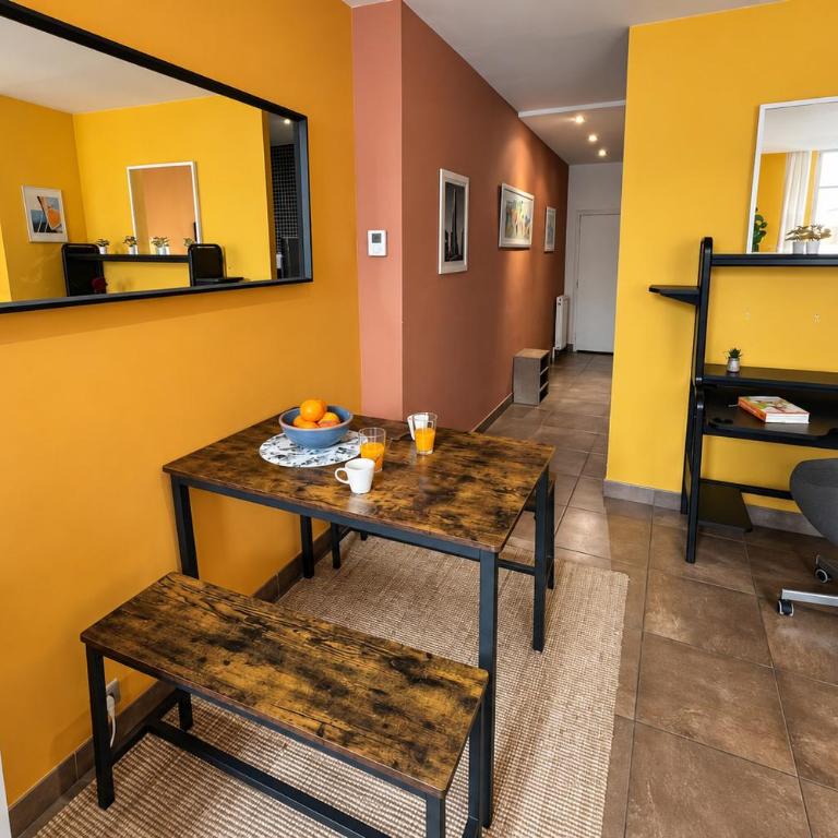 CLIM - 1 ch 1 sdb - Au coeur d'Avignon - One-Bedroom Apartment - 12