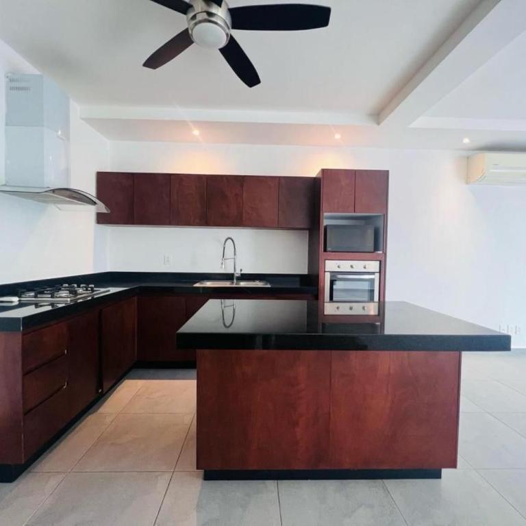 Recidencia bugambilias 130 - Four-Bedroom House - 10