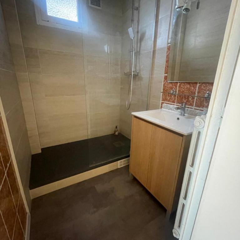 Appartement à 2km du circuit, proche tram, accès direct du circuit en tram en 5 mn - Apartment mit 2 Schlafzimmern - 10