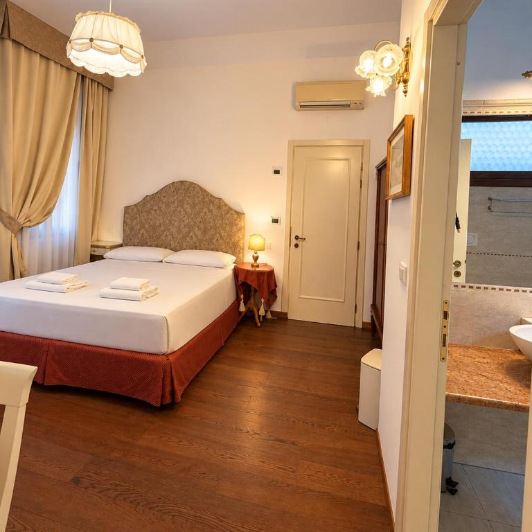 La Perla Tolentini Venice - Junior Suite - 1