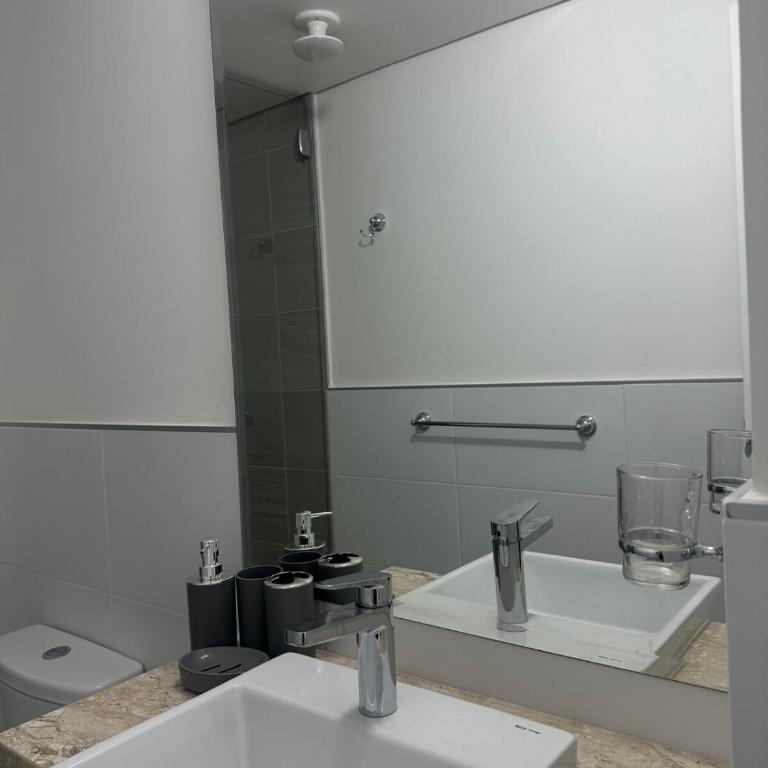 Modern apartment in Las Mercedes l Parking and Pool - One-Bedroom Apartment - 29