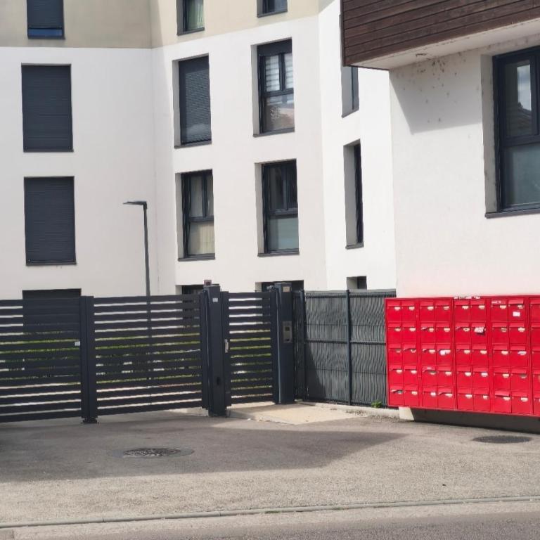 Cozy studio nest in Troyes for sightseeing and shopping - Appartement 1 Chambre - 8