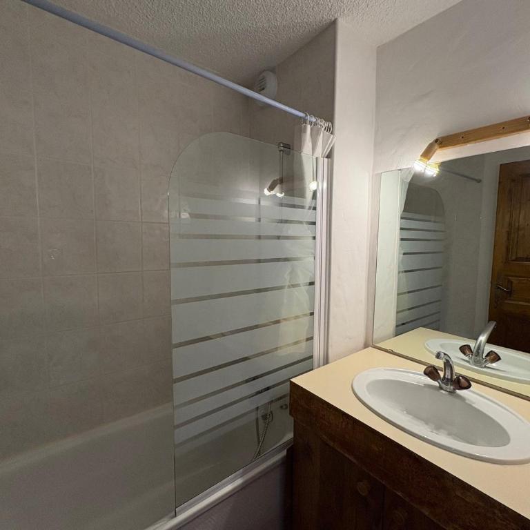 Appartement T2 Mezzanine 8 pers, ski au pied Les Saisies - One-Bedroom Apartment - 8