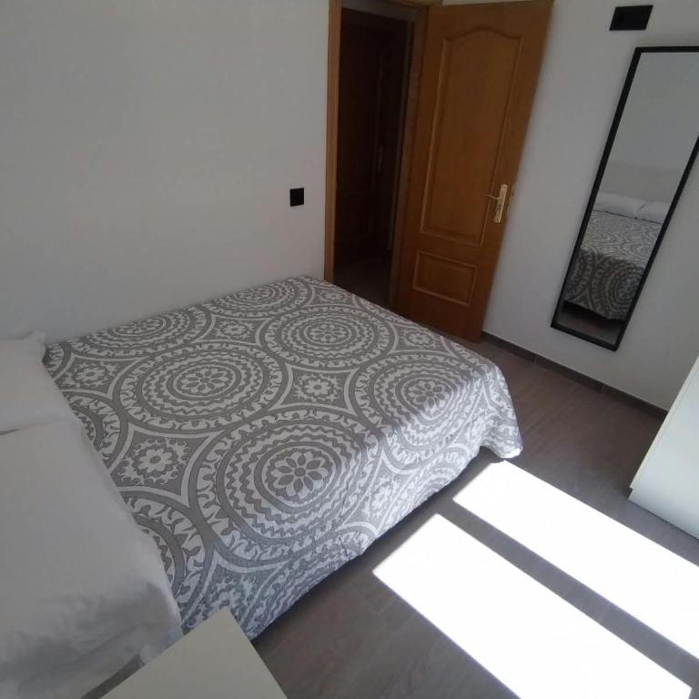 Piso familiar - Apartment mit 4 Schlafzimmern und einem Balkon - 8