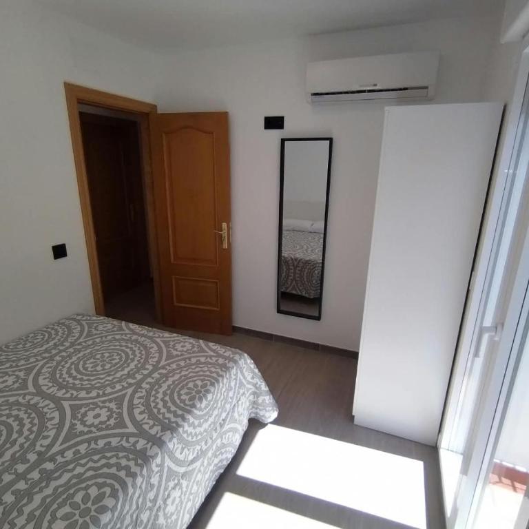 Piso familiar - Apartment mit 4 Schlafzimmern und einem Balkon - 10