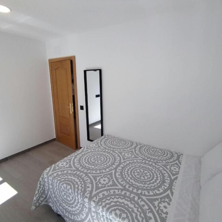 Piso familiar - Apartment mit 4 Schlafzimmern und einem Balkon - 12