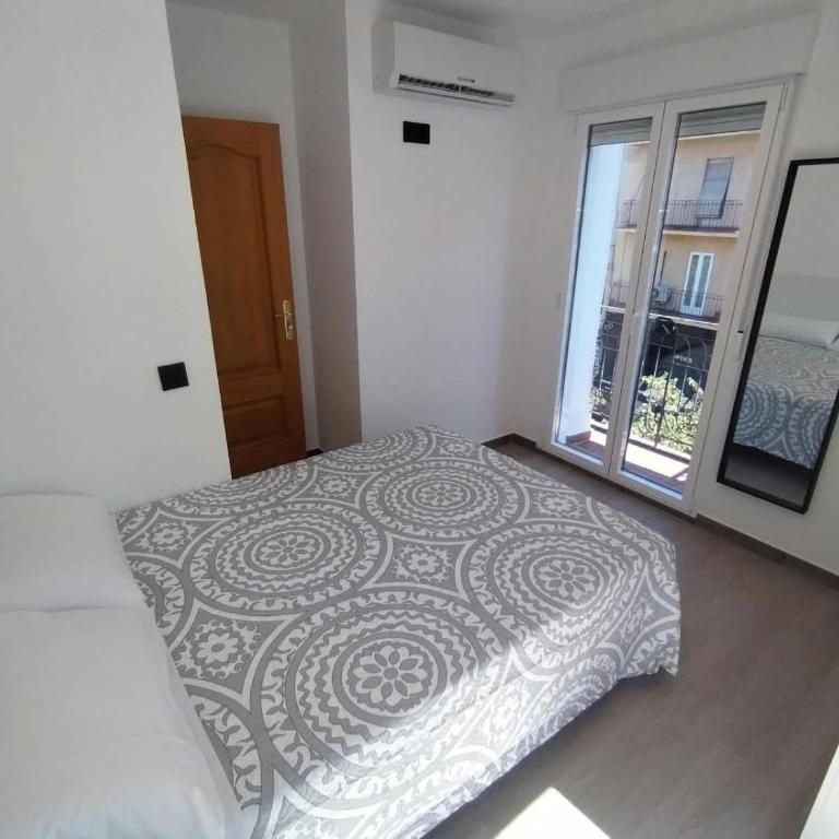 Piso familiar - Apartment mit 4 Schlafzimmern und einem Balkon - 11