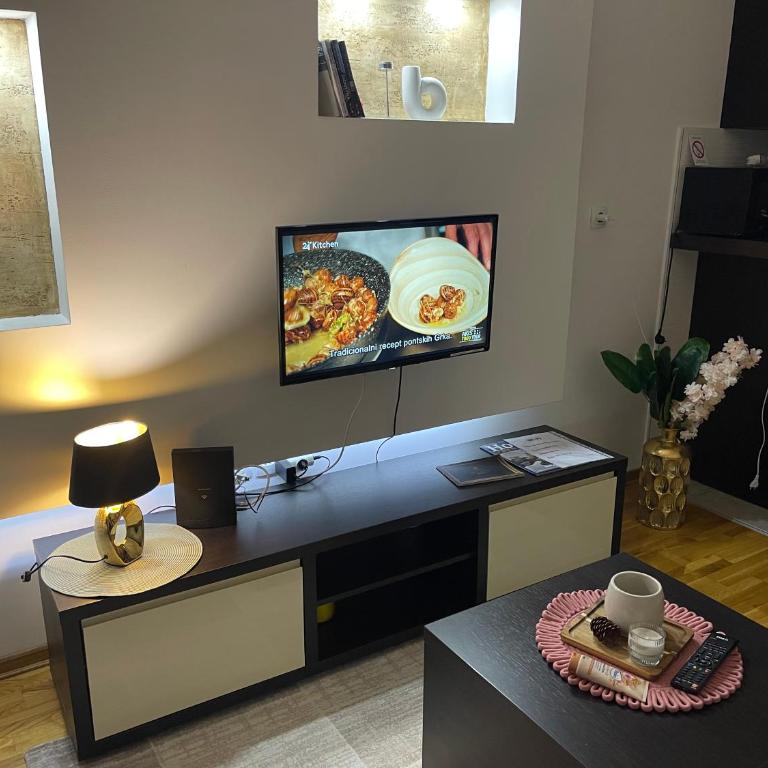 Beli Apartman u Zlatiborskim konacima Bele vode bb - Apartment mit Balkon - 3