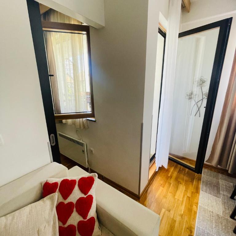 Beli Apartman u Zlatiborskim konacima Bele vode bb - Apartment mit Balkon - 16
