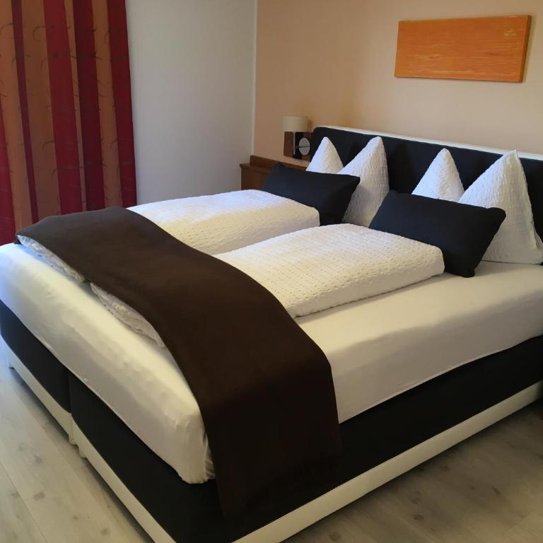 Biogasthaus Plonerhof "sweet Dolomites view" - Camera Matrimoniale Standard - 4