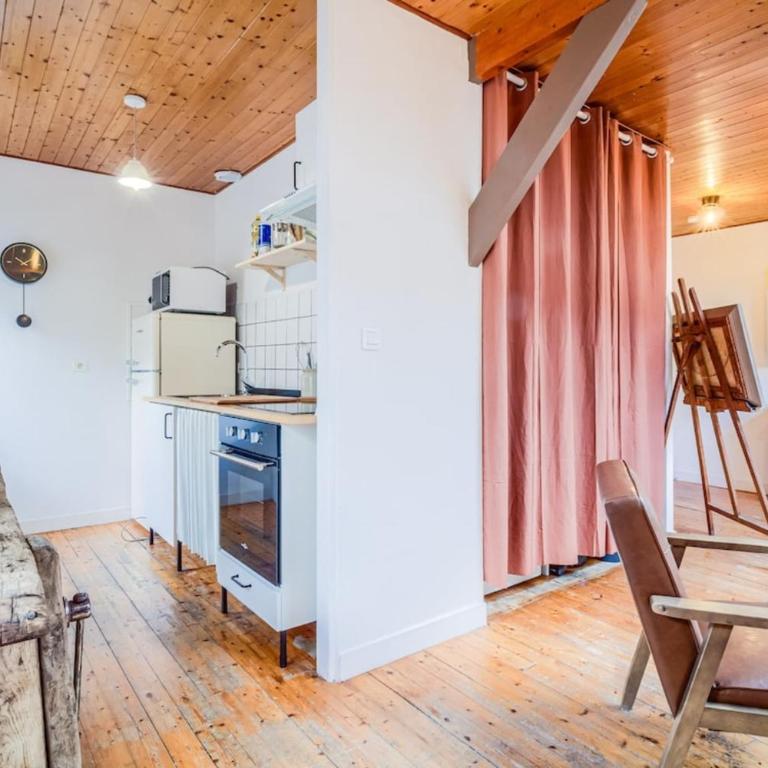 Atelier dArtiste Ville Close à pied - Two-Bedroom Apartment - 16