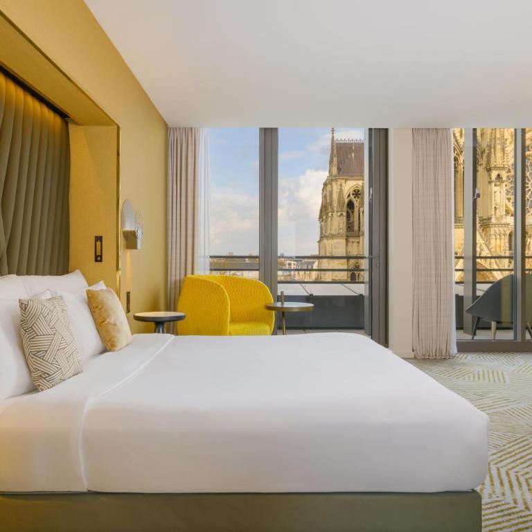 La Caserne Chanzy Hotel & Spa, Autograph Collection - Chambre Lit King-Size Exécutive - Vue sur Cathédrale - 1