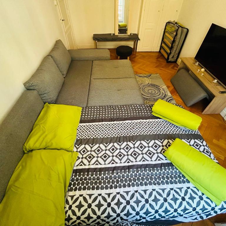 Living room, apartment, bedroom, excellent access - Appartement 2 Chambres - 2