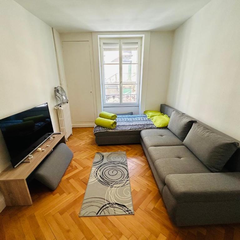 Living room, apartment, bedroom, excellent access - Appartement 2 Chambres - 1