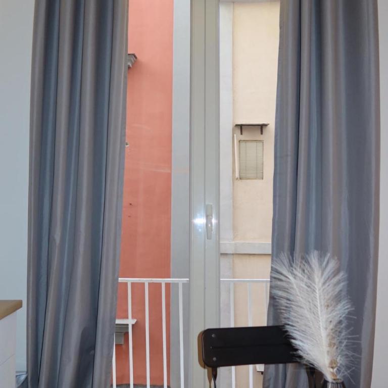 Neapolitan Suites - Deluxe Double Room - 10