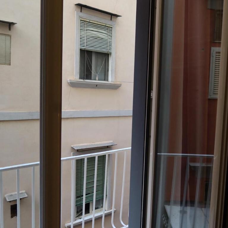 Neapolitan Suites - Deluxe Double Room - 11