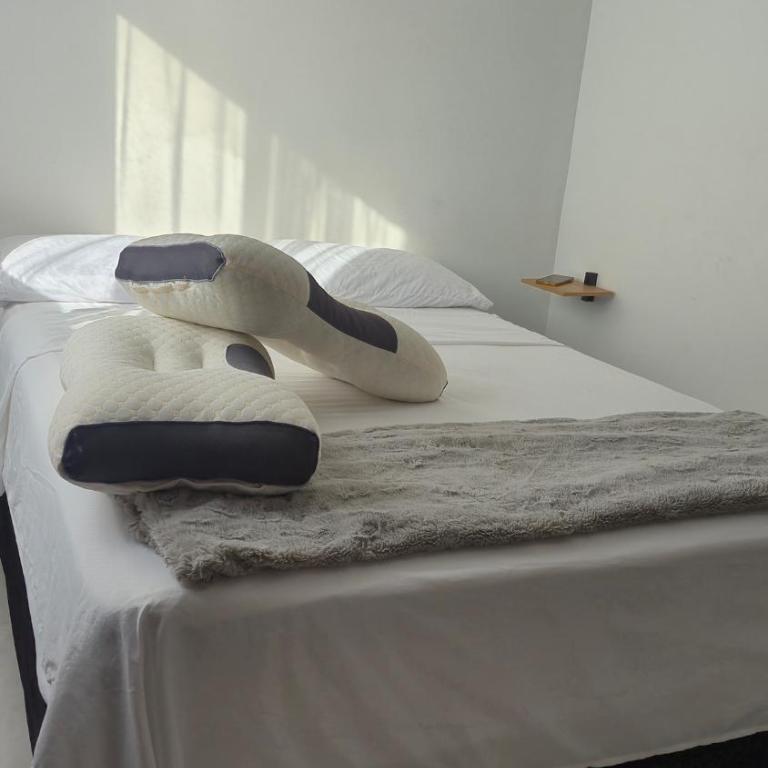 Apartamento entero cerca a la playa, aire acondicionado, wifi - Three-Bedroom Apartment - 11