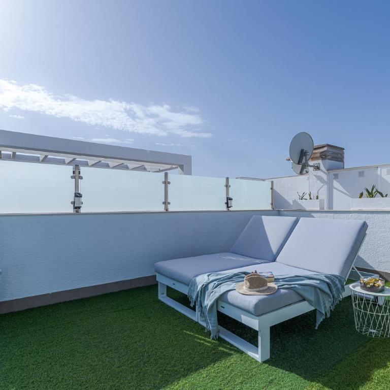 Luxury Penthouse with private Rooftop Terrace, Pool, Punta Prima, Torrevieja - Appartement 2 Chambres - 4